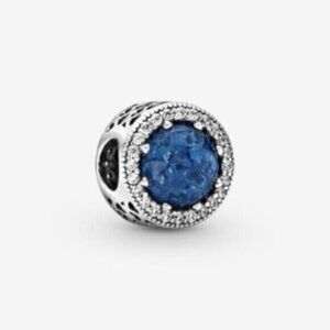 Pandora sparkling dark blue charm